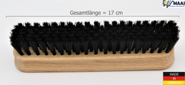 Clothes lint brush