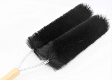 Radiator double brush made of goat hair