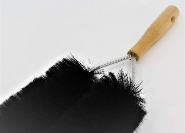 Radiator double brush made of goat hair